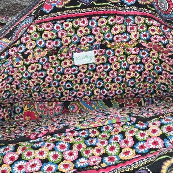 Vera Bradley large purse - Picture 4 of 7